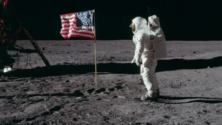 La farsa espacial